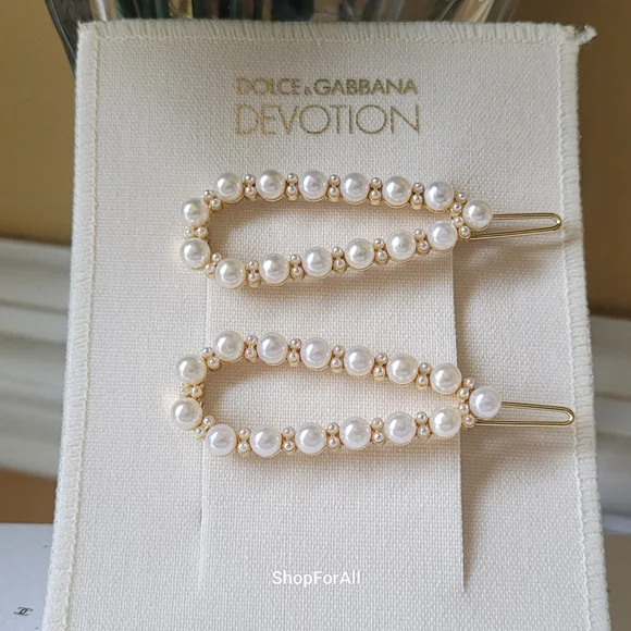Dolce & Gabbana Gold and White Hair Clips Dolce & Gabbana Gold and White Hair Clips - latendamania.com main image 2